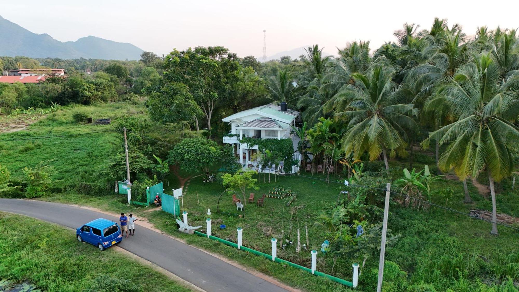 Lake Edge Dambulla Exterior foto